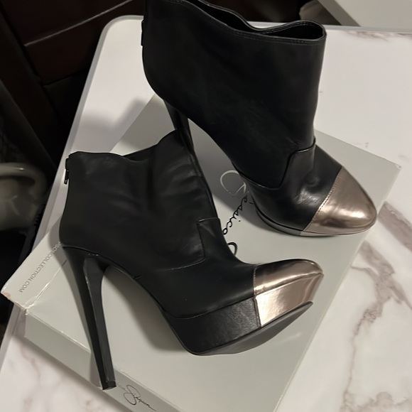 Jessica Simpson - Picture 3 of 4